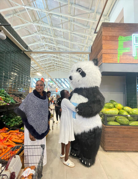 NAIVAS SUPERMARKET FREE HUGS CAMPAIGN
